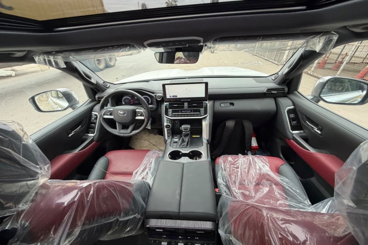 TOYOTA LAND CRUISER 2026